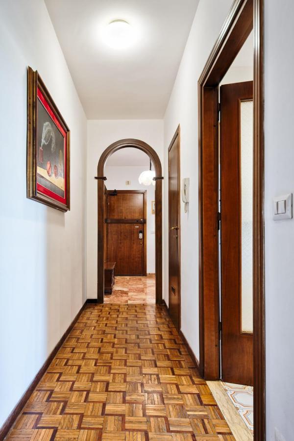 Apt Venice City Маргера Екстериор снимка